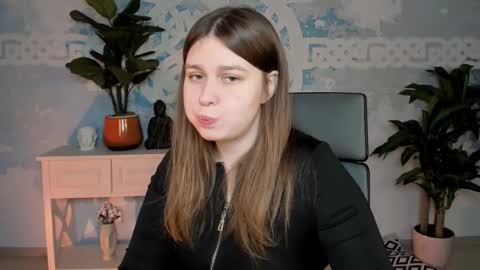 fiora online show from November 2025 05:18:01 AM