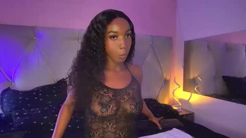 Fiorela Lenin  online show from February 2026 07:10:01 PM