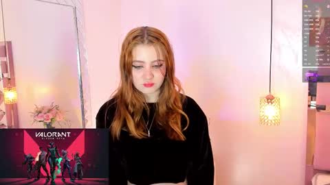 fiorellaricci_ online show from November 2025 02:11:01 PM