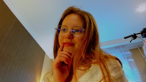 fire_luna online show from January 2025 08:16:02 AM