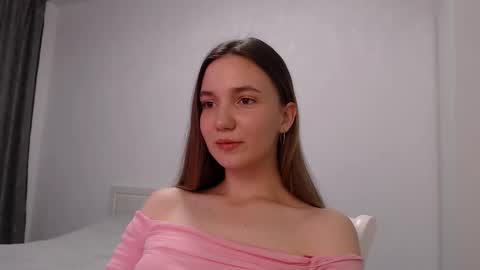 fireflies_fly_ online show from November 2025 06:18:02 PM