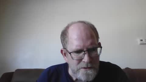 Hercomeonmyface online show from February 2025 05:42:02 PM