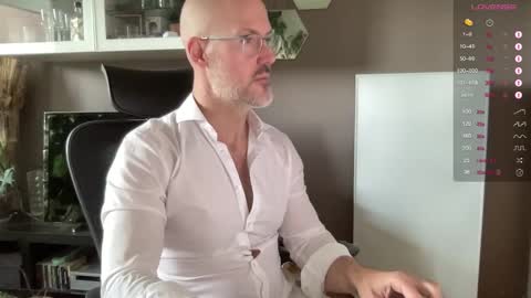 Rubn online show from October 2025 08:54:02 AM