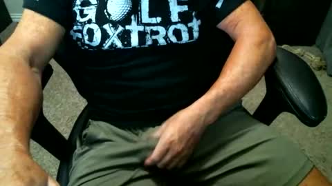 fitguy40 online show from May 2026 10:39:01 PM