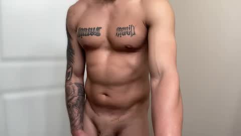 Snapshot of fithornyandtatted chatting on May 2026 11:13:01 PM fithornyandtatted online show from May 2026 11:13:01 PM