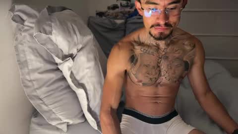 Snapshot of fitjacques chatting on June 2026 02:45:02 AM fitjacques online show from June 2026 02:45:02 AM