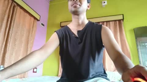 Snapshot of fizz_04_fun chatting on April 2026 05:01:02 AM Ur BoyToy online show from April 2026 05:01:02 AM