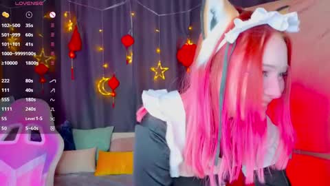 Sophie online show from April 2026 04:06:02 AM