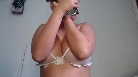 tteo  Sienna  online show from October 2025 12:04:02 PM