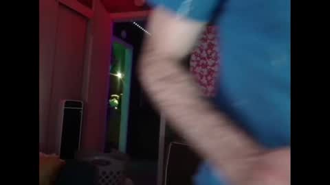 Flannel Dong online show from October 2025 08:56:02 AM