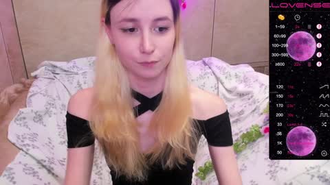 FlexiMona online show from January 2025 12:40:02 PM