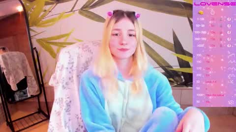 FlexiMona online show from November 2025 09:30:01 AM