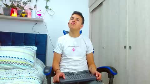 Nico online show from February 2026 07:47:02 PM