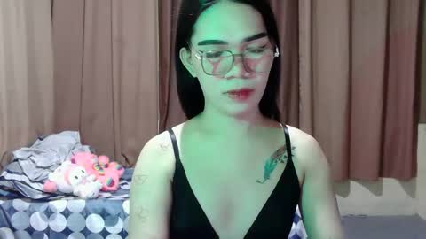 Kendall online show from November 2025 10:38:02 AM