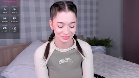 Emely  online show from December 2024 08:25:02 PM