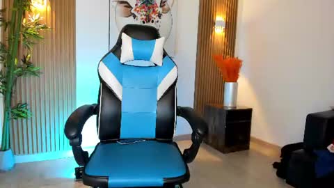  Flor  online show from June 2026 02:49:01 AM