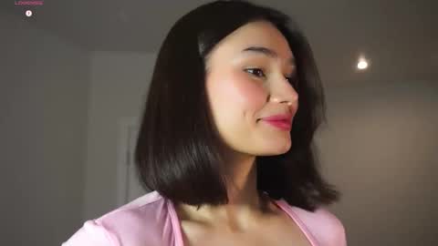 Viola online show from October 2025 04:09:02 AM