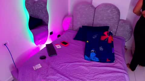 Snapshot of flordecayena_ chatting on June 2026 03:07:01 AM Flordecayena online show from June 2026 03:07:01 AM