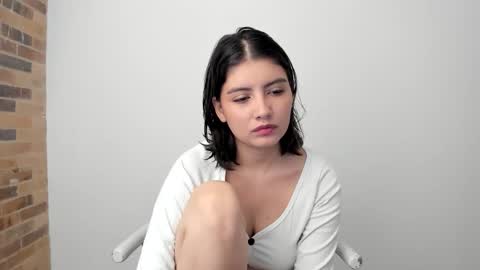 Tell me My Love online show from November 2025 08:52:02 PM