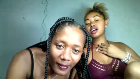 florencia011 online show from February 2025 03:59:01 PM