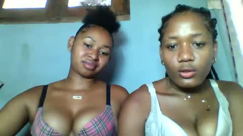 florencia011 online show from February 2025 11:33:01 AM