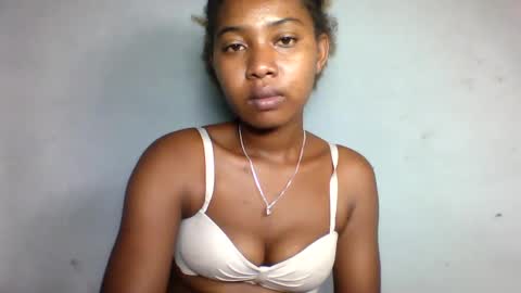 florencia011 online show from March 2025 06:22:01 PM