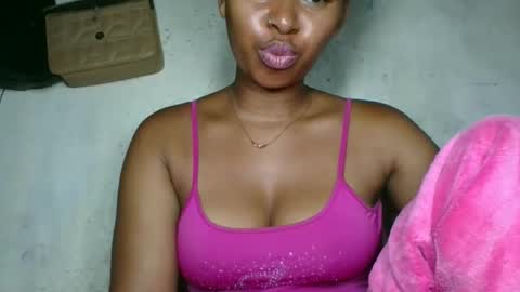 florencia011 online show from November 2025 08:20:01 PM