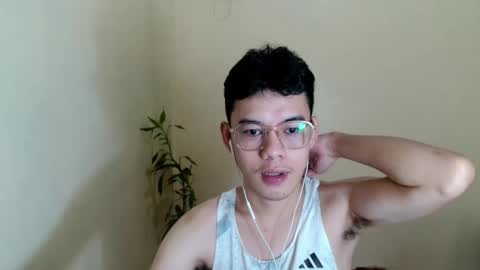 floriankeirxx_ online show from October 2025 05:40:01 AM