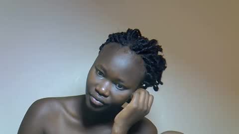 flowerdiva002 online show from December 2025 08:08:02 AM