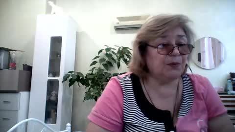 Flowerlower online show from February 2025 12:26:02 PM