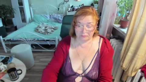 Snapshot of flowerlover8 chatting on July 2026 03:17:02 AM Flowerlower online show from July 2026 03:17:02 AM