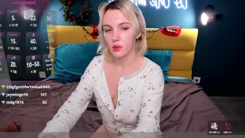 Snapshot of fluffy_monica chatting on January 2025 10:15:02 AM Monica online show from January 2025 10:15:02 AM