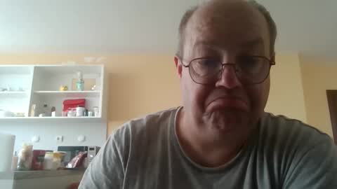 Snapshot of fm_group_nederland chatting on April 2026 08:23:01 AM VIP Magnolia online show from April 2026 08:23:01 AM