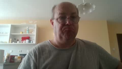 Snapshot of fm_group_nederland chatting on April 2026 08:08:01 AM VIP Magnolia online show from April 2026 08:08:01 AM