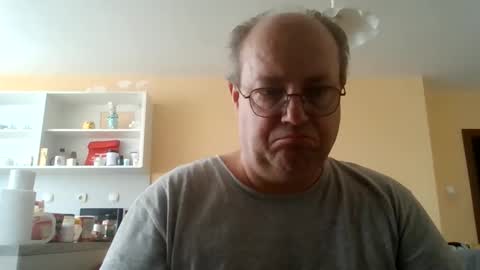 Snapshot of fm_group_nederland chatting on May 2026 10:32:02 AM VIP Magnolia online show from May 2026 10:32:02 AM