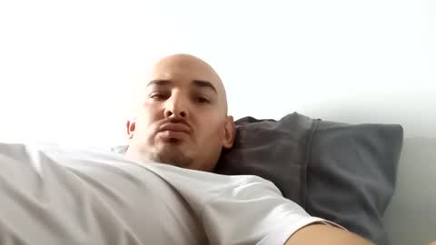 Snapshot of fn389 chatting on October 2025 08:30:02 PM Frank online show from October 2025 08:30:02 PM