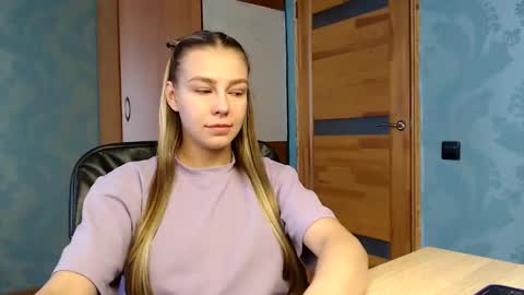 Molli  Ready for any play with you. Hottest show in pvt  Help a student earn big tokens  online show from February 2025 10:08:02 AM