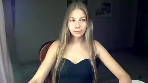 Molli  Ready for any play with you. Hottest show in pvt  Help a student earn big tokens  online show from October 2025 04:39:02 PM