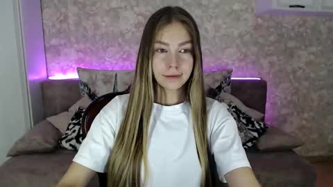 Molli  Ready for any play with you. Hottest show in pvt  Help a student earn big tokens  online show from November 2025 05:46:02 PM
