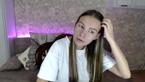 Molli  Ready for any play with you. Hottest show in pvt  Help a student earn big tokens  online show from November 2025 11:39:02 PM