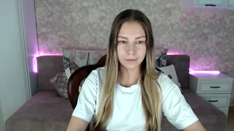 Molli  Ready for any play with you. Hottest show in pvt  Help a student earn big tokens  online show from December 2025 04:25:02 PM