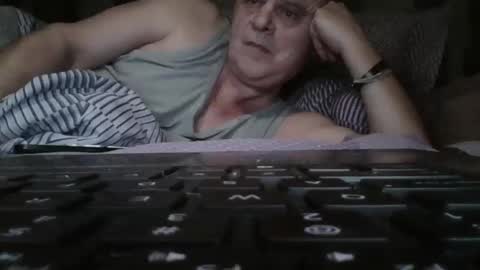 fofodi online show from December 2025 08:38:02 PM