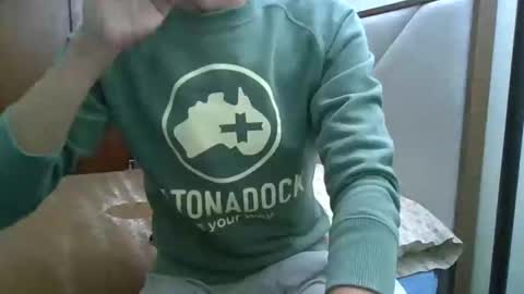 Snapshot of fonzi_flores chatting on January 2026 05:01:01 AM fonzi_flores online show from January 2026 05:01:01 AM