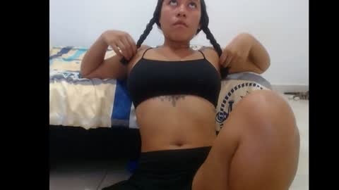 emely and felix online show from January 2025 09:07:01 PM