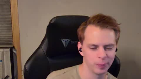 forever_broken online show from January 2025 04:25:02 AM