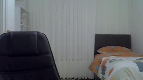 fortiori8 online show from December 2025 06:59:01 PM