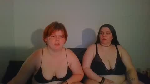 Snapshot of foxanhound chatting on June 2026 05:36:02 AM Fox and hound online show from June 2026 05:36:02 AM