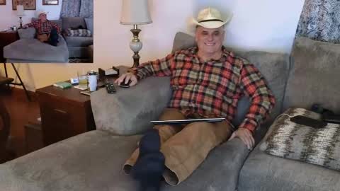 Hunter online show from January 2025 04:15:01 AM