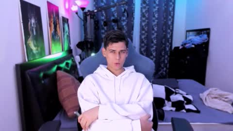 Foxicfu online show from September 2025 02:11:02 PM