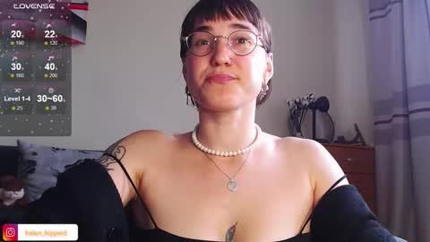 Snapshot of foxrinehelen chatting on September 2025 04:07:01 PM Helen - My streams are Monday - Friday at 8 AM NY time online show from September 2025 04:07:01 PM